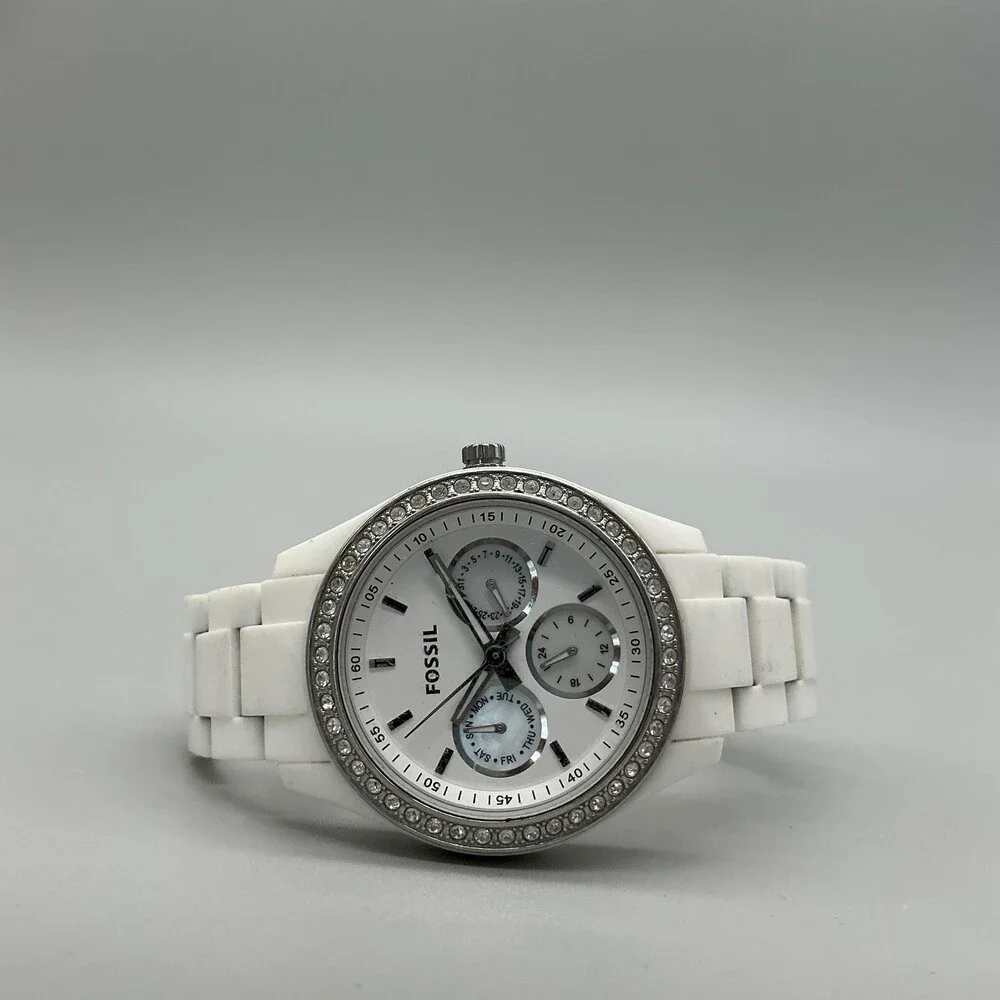 Fossil ES-1967 Womens Watch 38mm White Dial White Resin Crystals New Battery 6